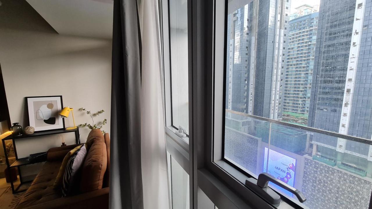 Luxe Bonifacio Global City Taguig Uptown Condo Hotel 1 Bedroom Suite Exteriör bild