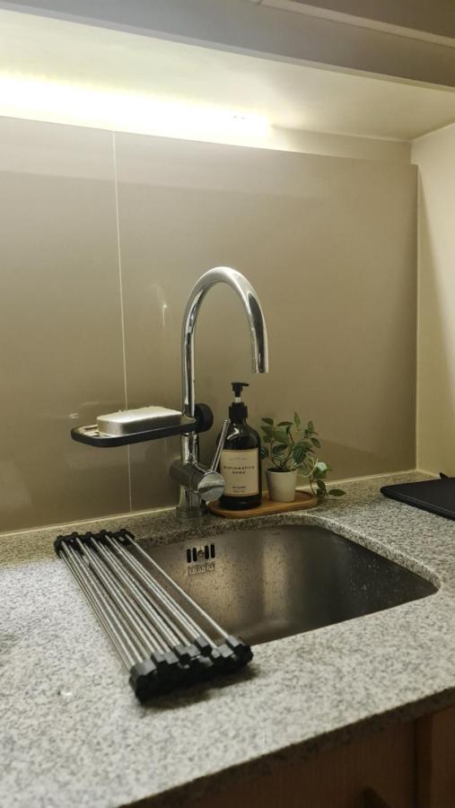 Luxe Bonifacio Global City Taguig Uptown Condo Hotel 1 Bedroom Suite Exteriör bild