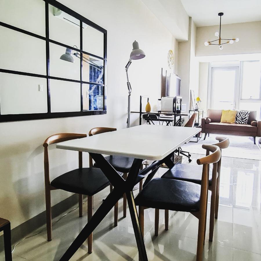 Luxe Bonifacio Global City Taguig Uptown Condo Hotel 1 Bedroom Suite Exteriör bild