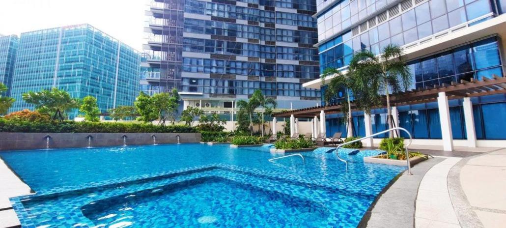 Luxe Bonifacio Global City Taguig Uptown Condo Hotel 1 Bedroom Suite Exteriör bild